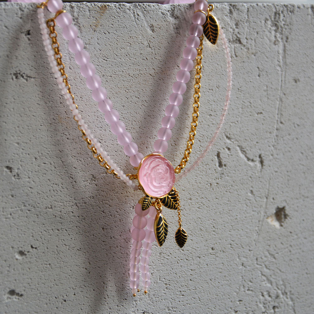 Collier Pivoine