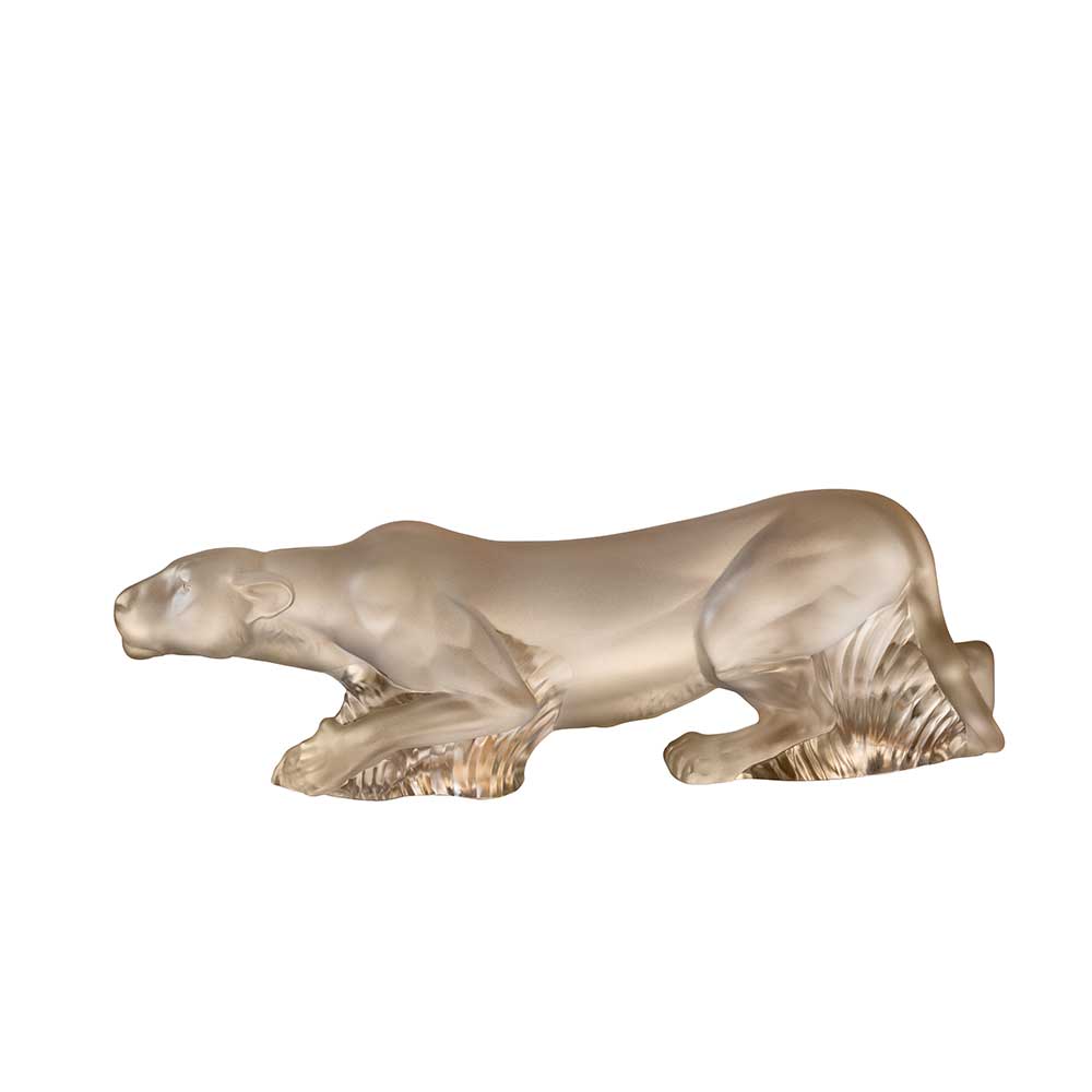 Timbavati Lioness sculpture