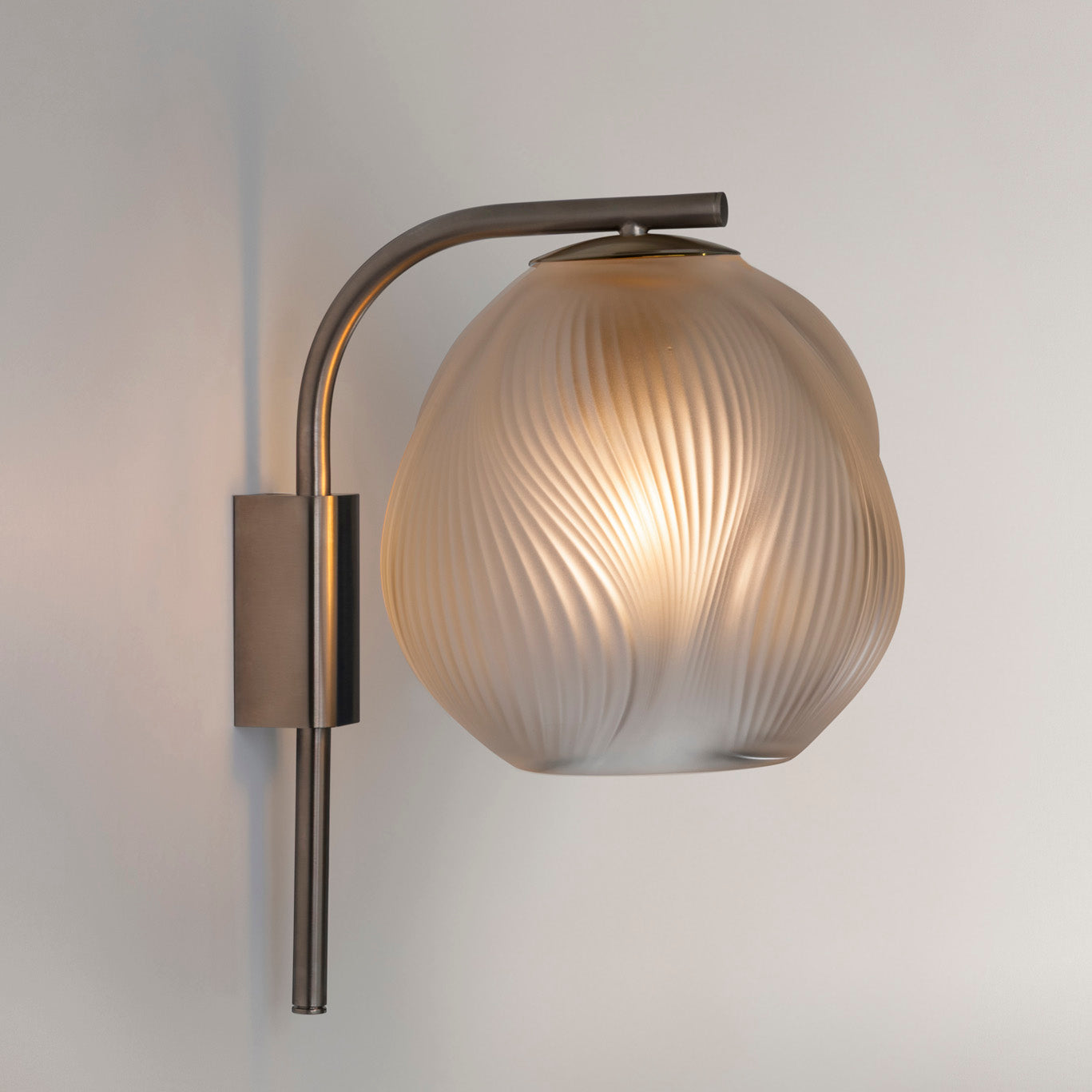Alizé wall sconce