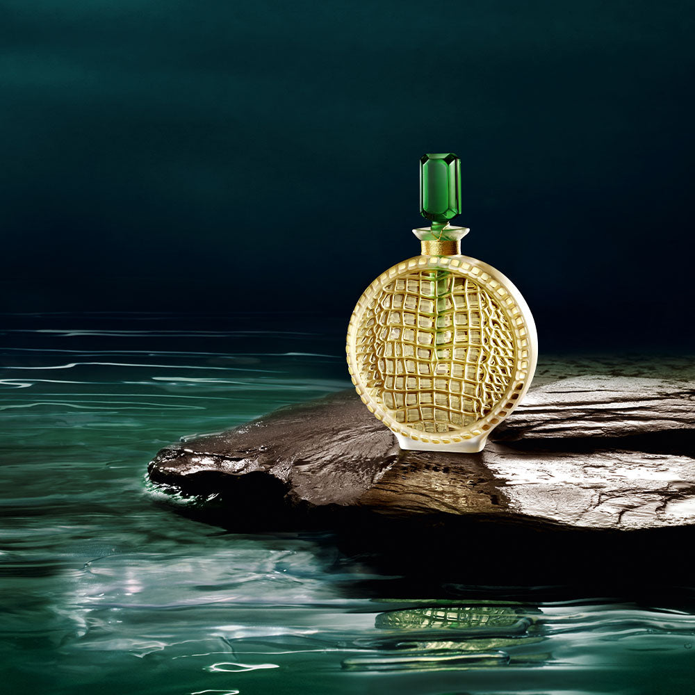 美品　Lalique　ラリック　カタツムリ　フィギュリン　置物　グリーン 美品 Lalique ラリック カタツムリ フィギュリン 置物 グリーン