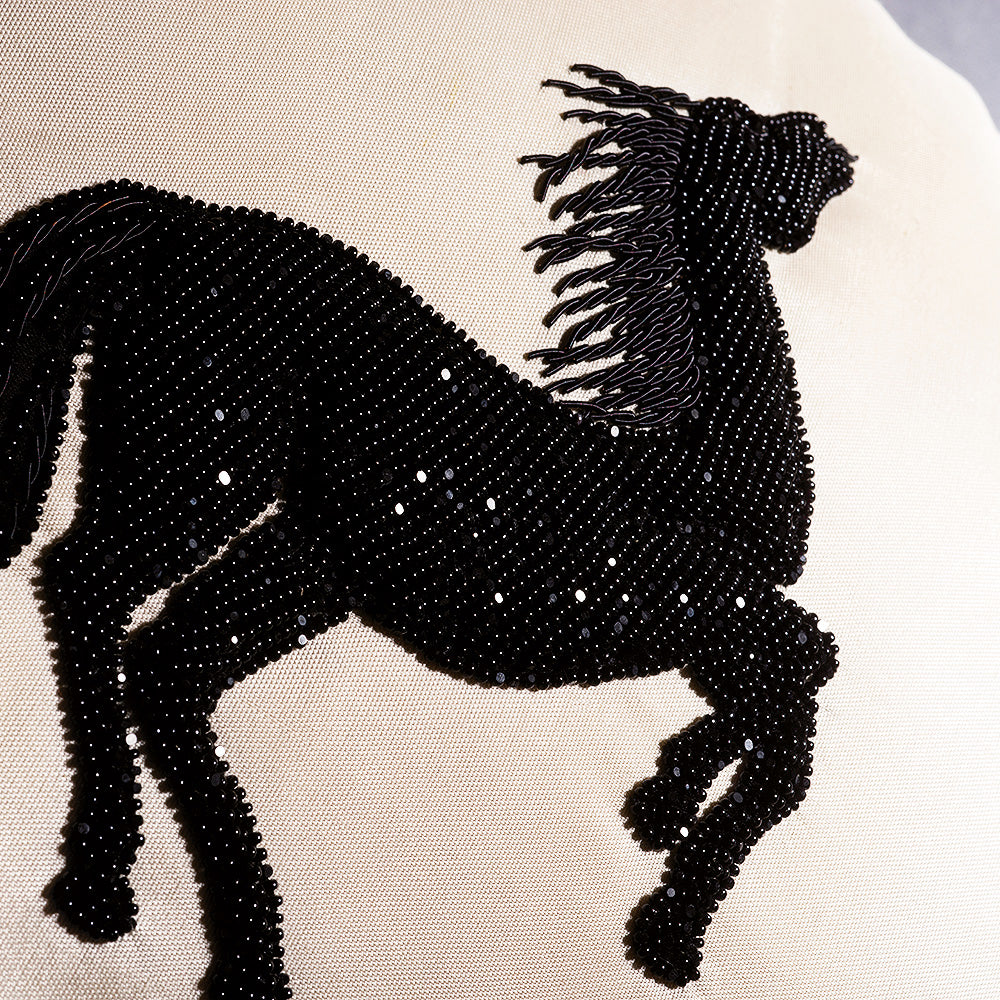 Coussin Perlé Cheval Bondissant