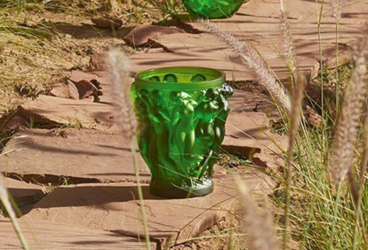 lalique-crystal-decorative-vase-bacchantes-green.png
