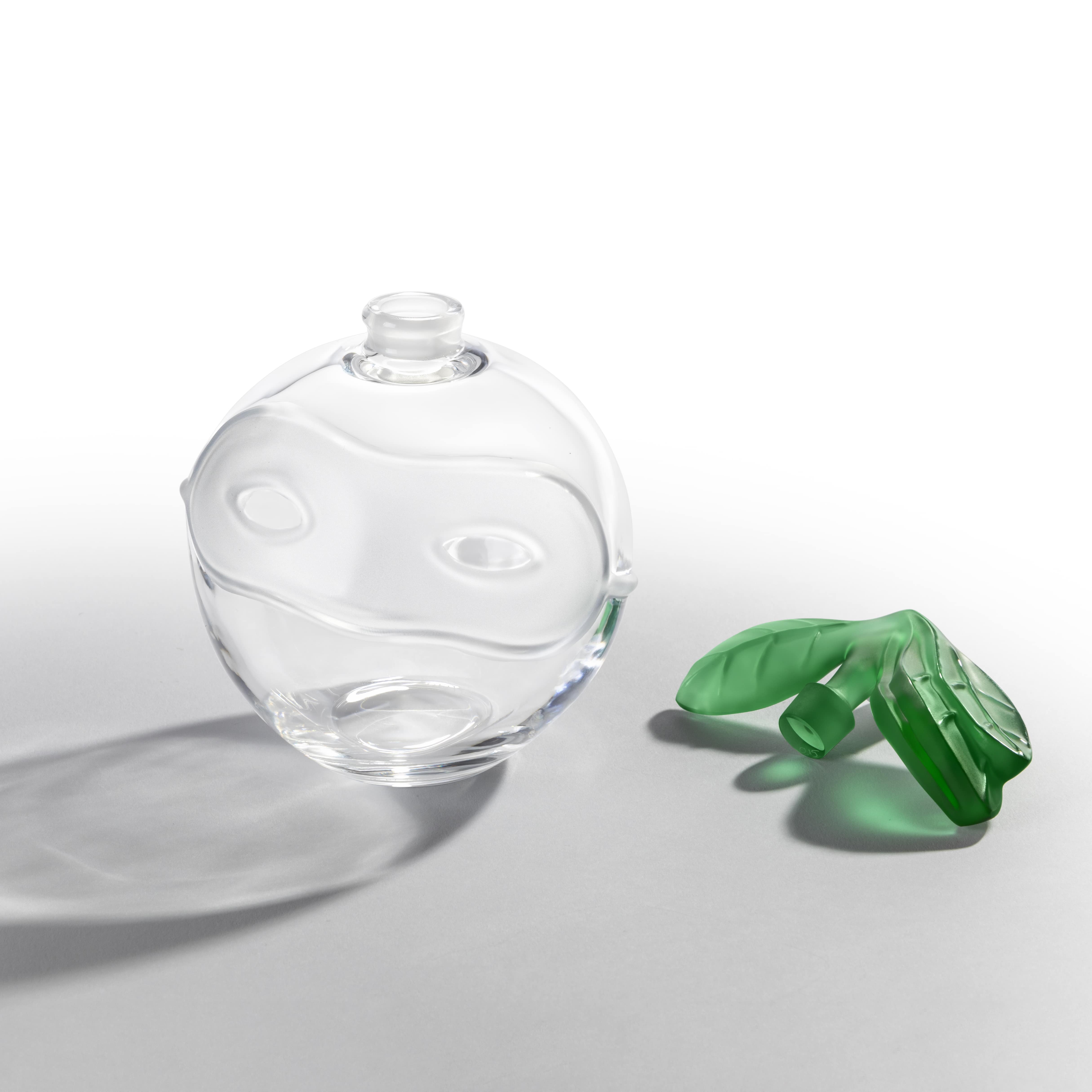 La valse hésitation René Magritte and Lalique 2025 – Lalique France